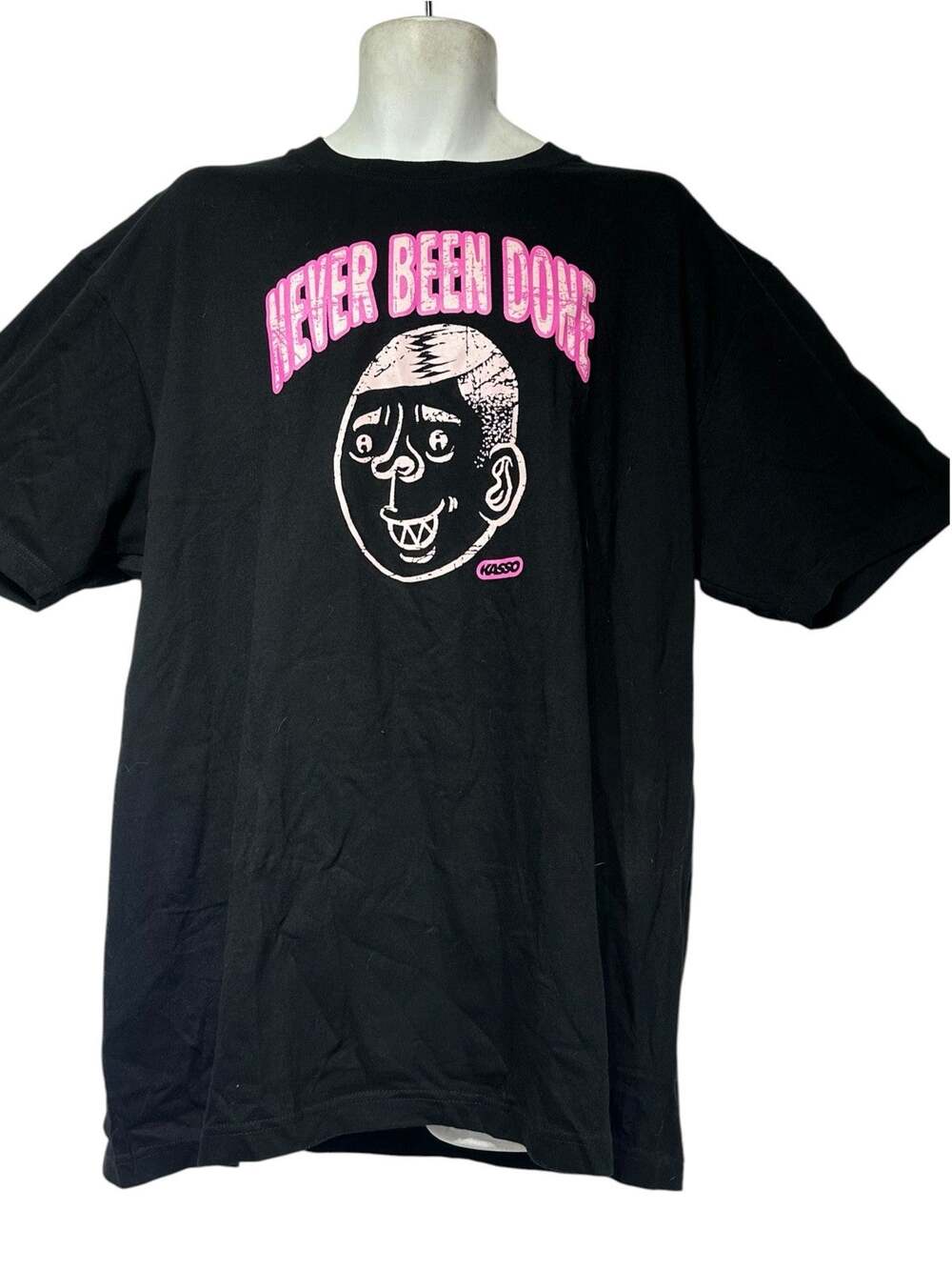 KASSO Never Been Done Black Pink Graphic Streetwear Oversized T Shirt Size XXL